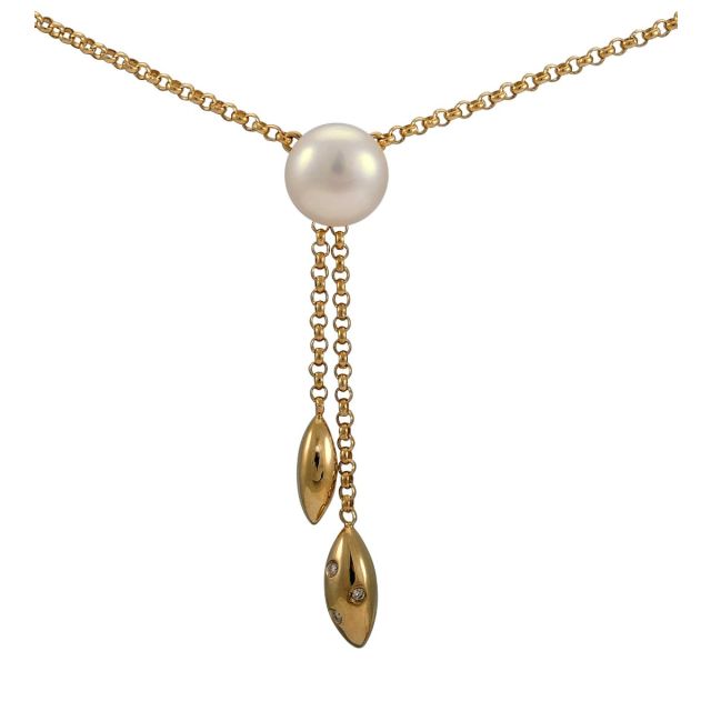 A delightful Negligee Pendant Necklace in 14ct Yellow Gold with Pearl and Diamonds
