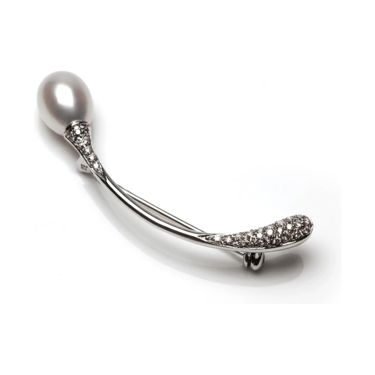 Freshwater Cultured Pearl & Diamond Curved Bar Brooch  |  14ct White Gold 