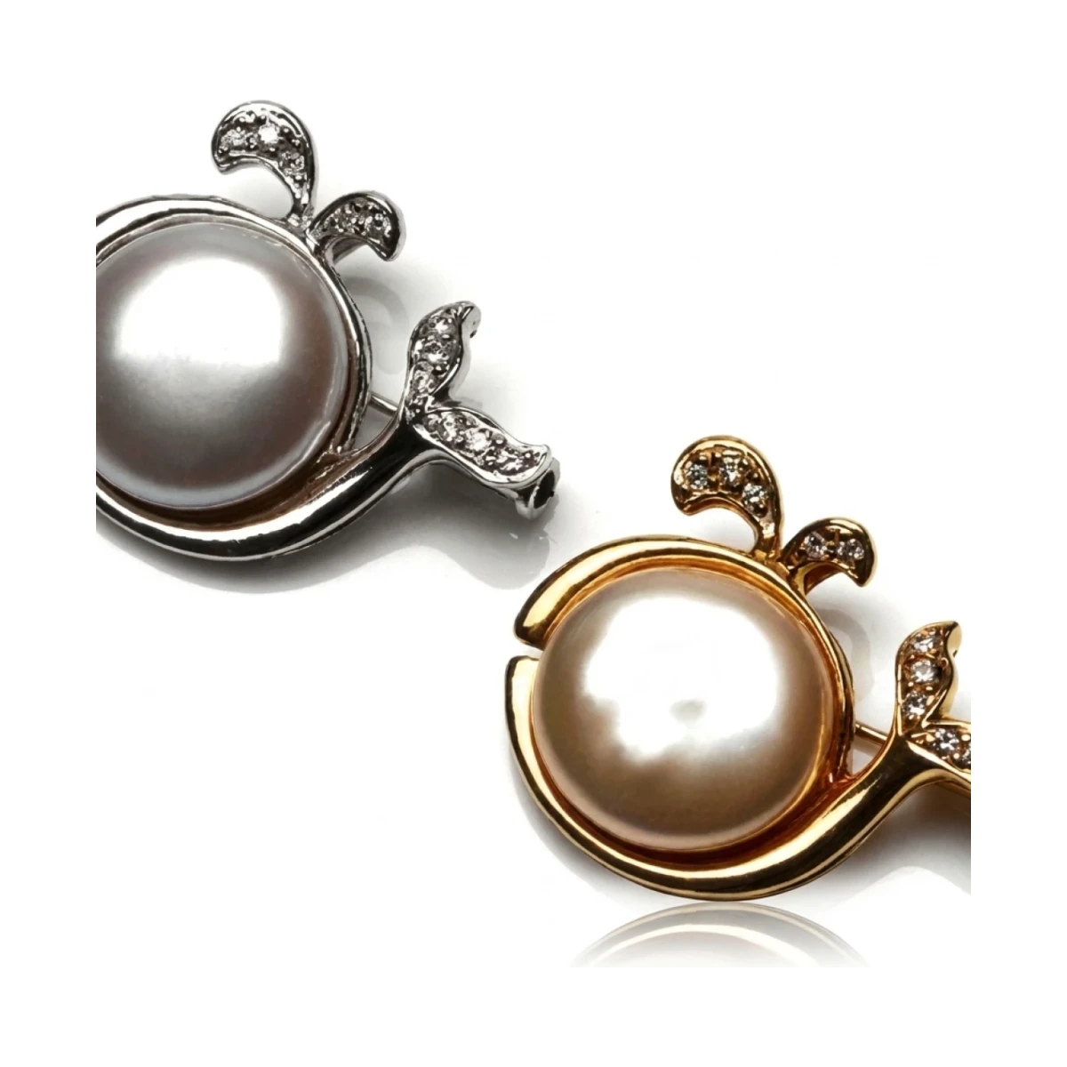 Freshwater Cultured Pearl Diamond Whale Brooch  |  18ct Gold