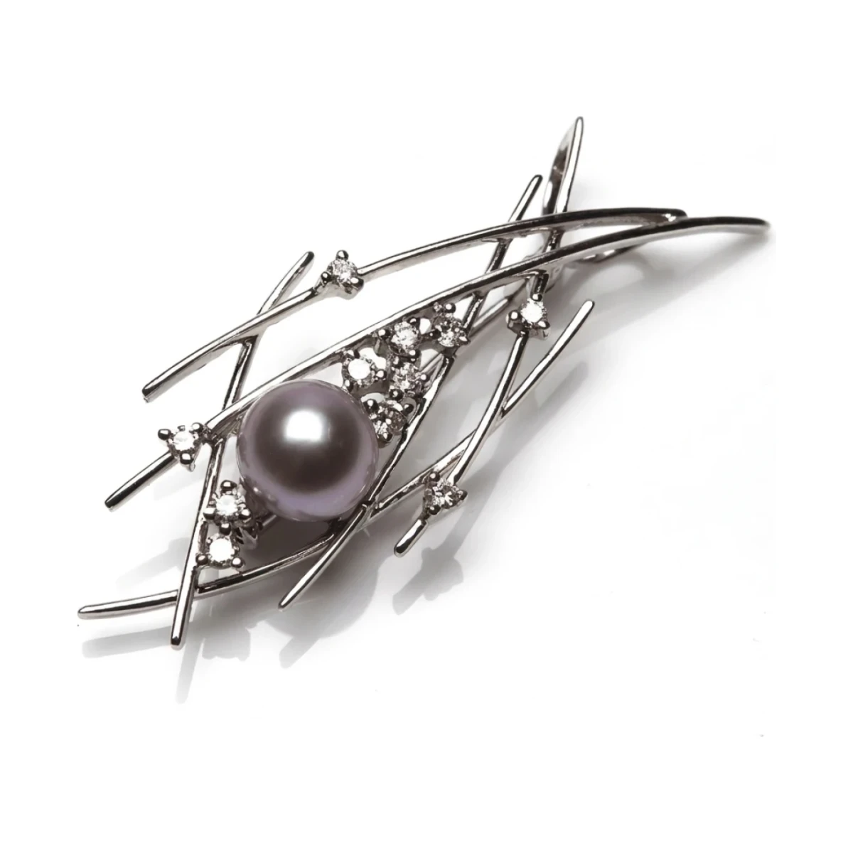  Freshwater Cultured Pearl & Diamond Crisscross Brooch  |  18ct White Gold