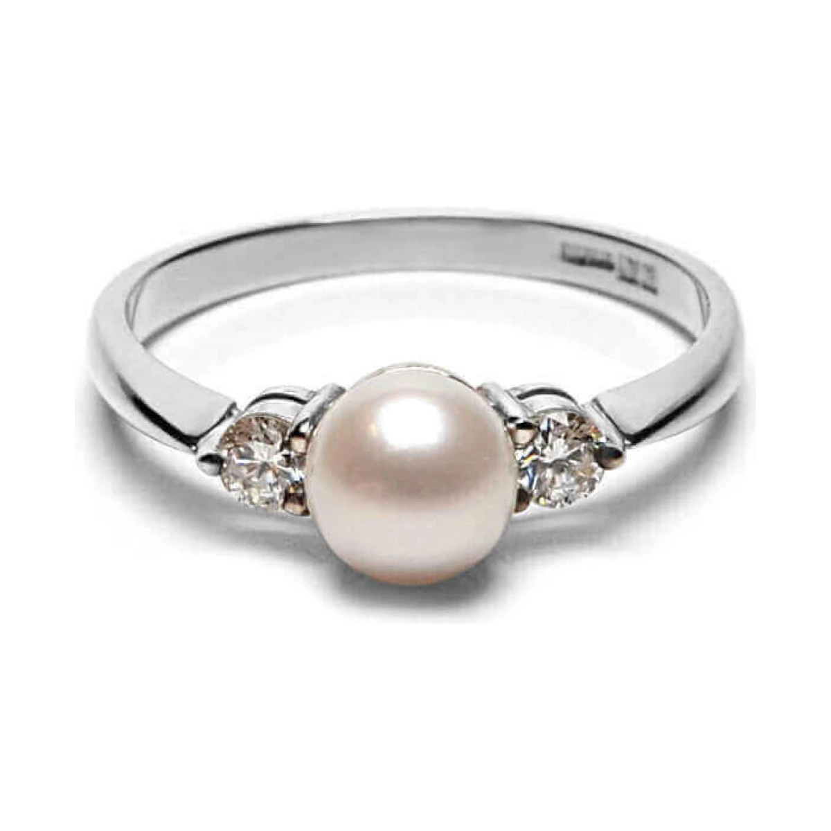 Diamond and White Freshwater Cultured Pearl Ring | 9ct White Gold