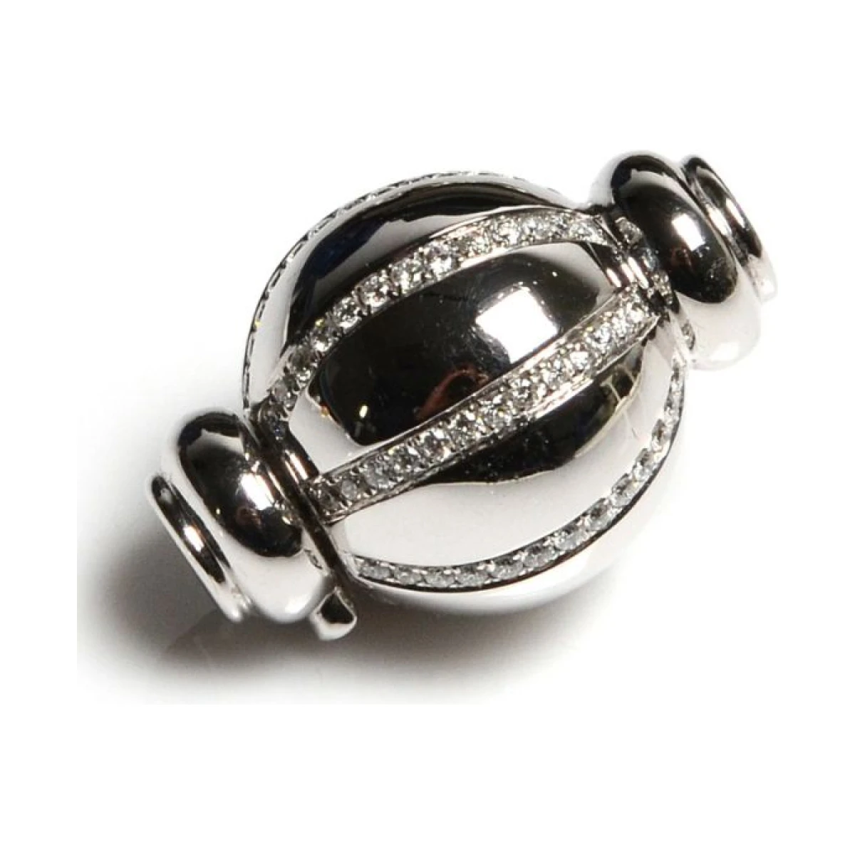 18ct White Gold & Diamond Set Ball Clasp