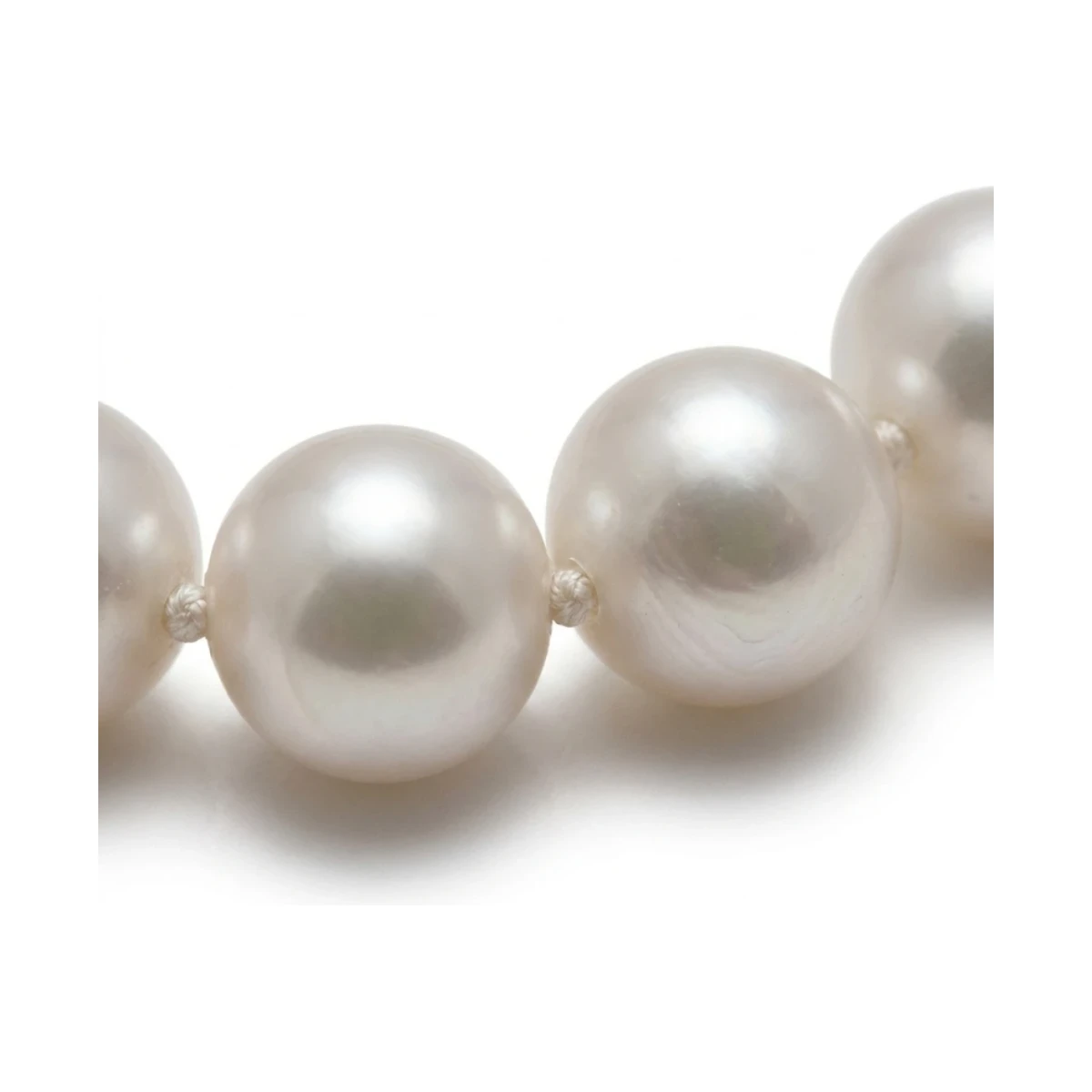 White Akoya Pearl Necklace | AAA Grade | 6.5-7.0mm