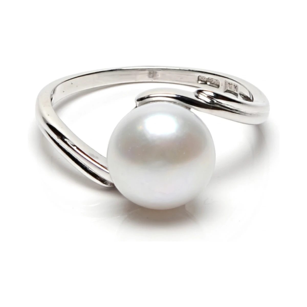 Double Shank Freshwater Cultured Pearl Ring | 9ct White Gold