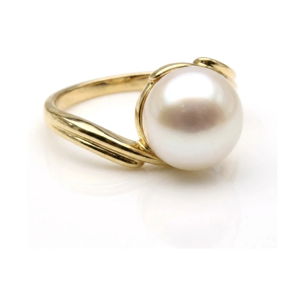 Freshwater Cultured Pearl Double Shank Ring | 9ct Yellow Gold