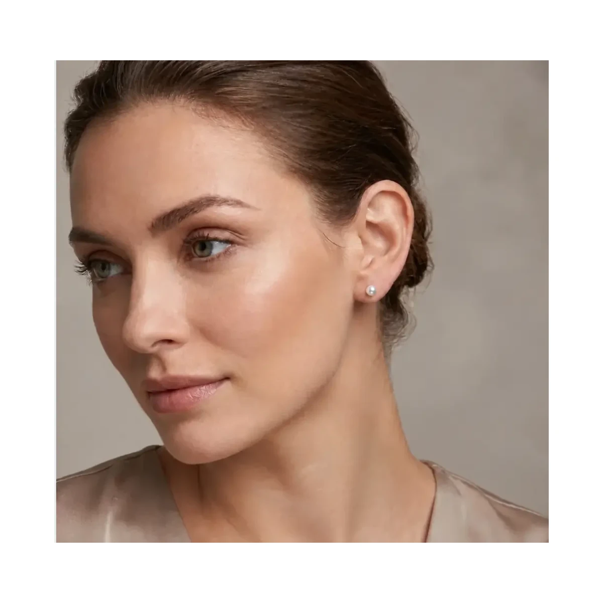 White Akoya Stud Earrings  |  5.5-6.0 mm