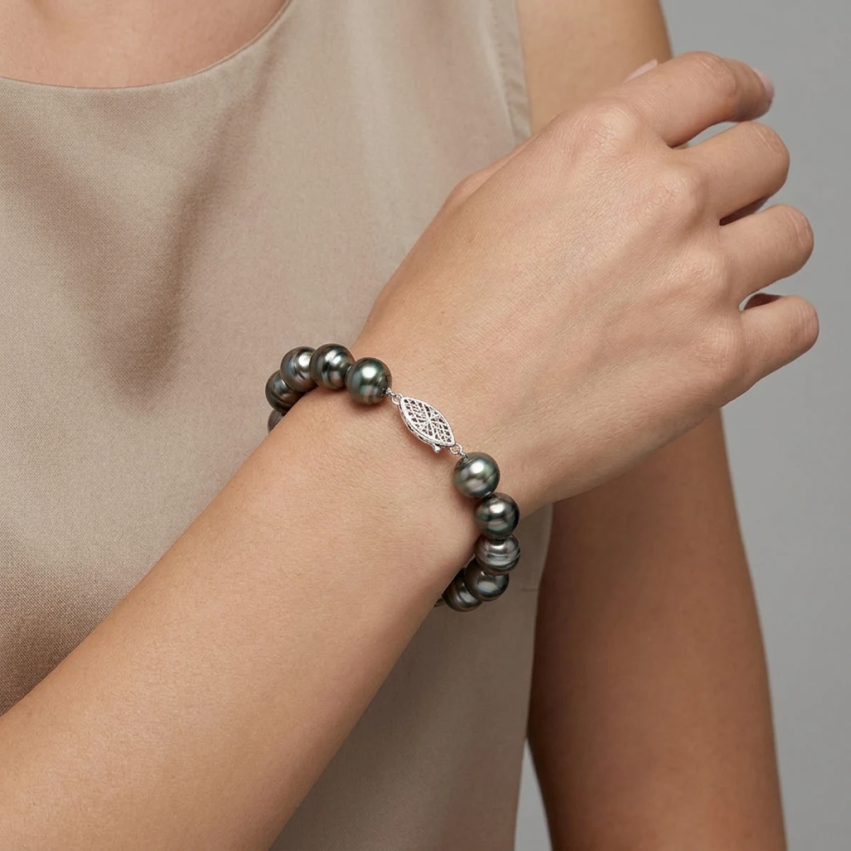 Baroque Tahitian Pearl Bracelet  |  14ct White Gold