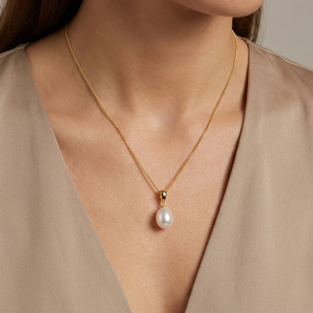 Freshwater Pearl Simple inverted Pear-Shape Design Pendant  |  9ct Yellow Gold