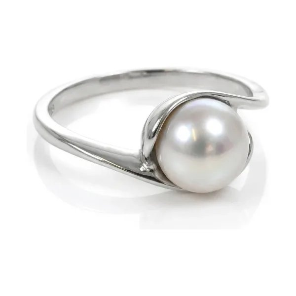 Freshwater Cultured Pearl Twist Ring | 18ct White Gold