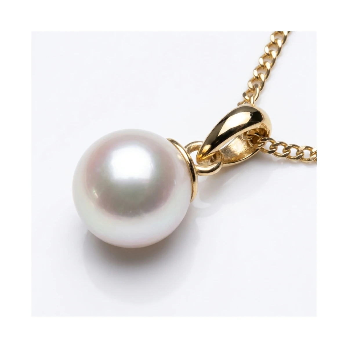 White Akoya Cultured Pearl Pendant 7.0-7.5 mm  |  9ct Yellow Gold