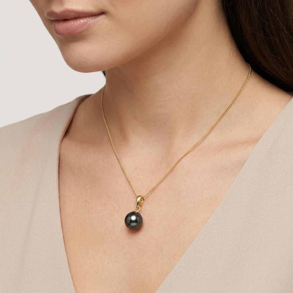Black Akoya Cultured Pearl Pendant 7.5-8.0 mm  |  18ct Yellow Gold