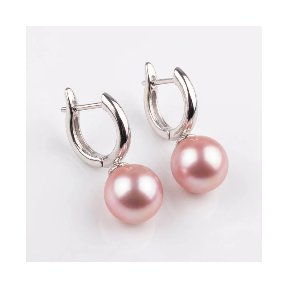  Freshwater Cultured Pearl Huggie Earring  |  Silver