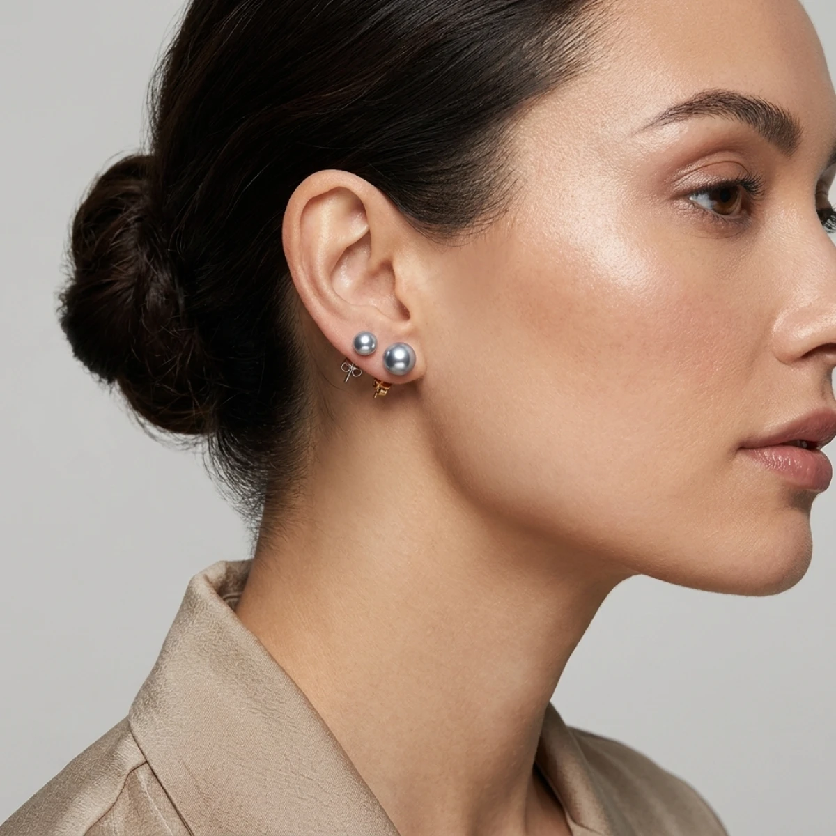 Grey Akoya Stud Earrings  |  5.5-6.0 mm