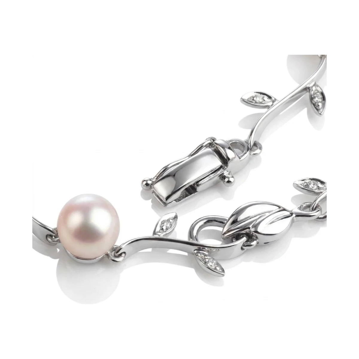 Freshwater Cultured Pearl & Diamond Bracelet  |  9ct Gold