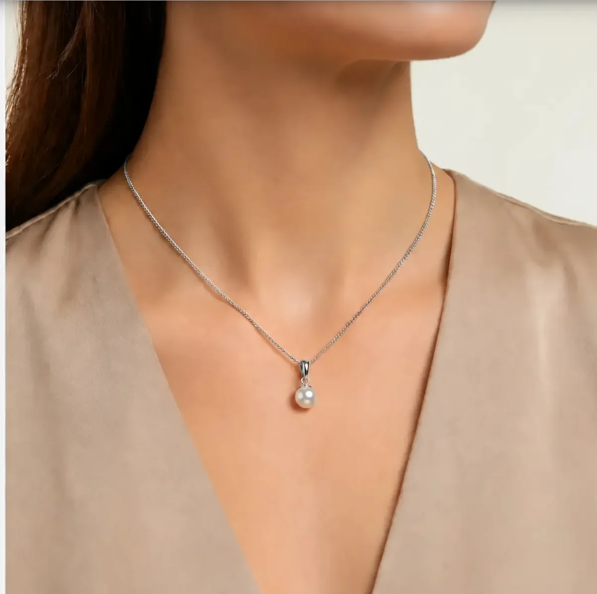 White Akoya Cultured Pearl Pendant 8.0-8.5 mm | 18ct White Gold