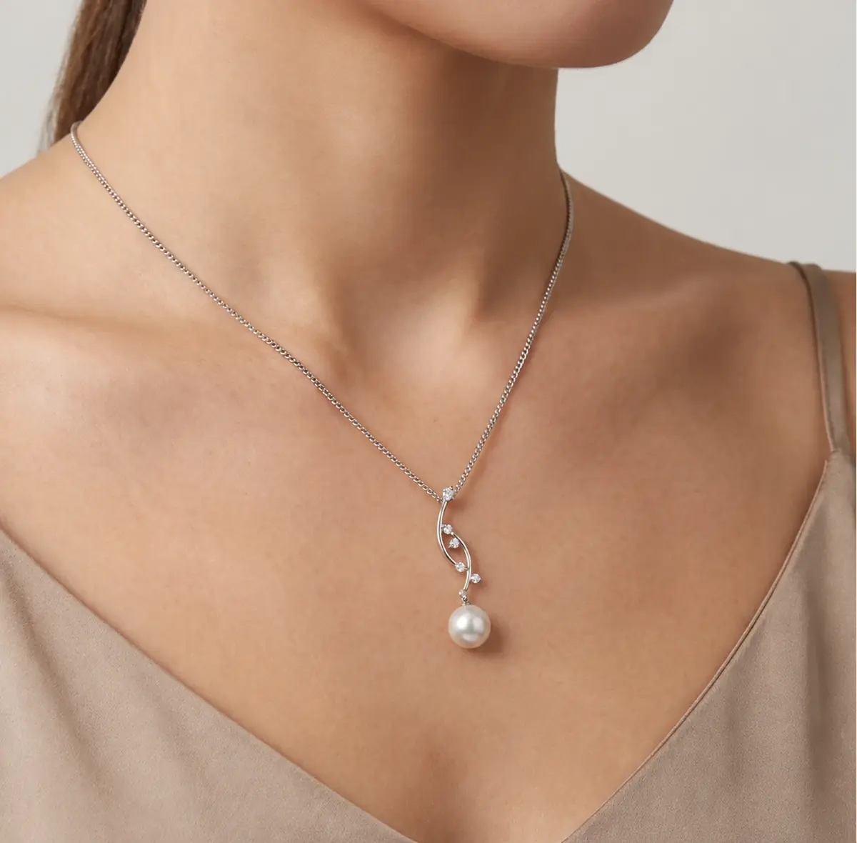 South Sea Pearl & Diamond "Vine"  Pendant  |  18ct White Gold