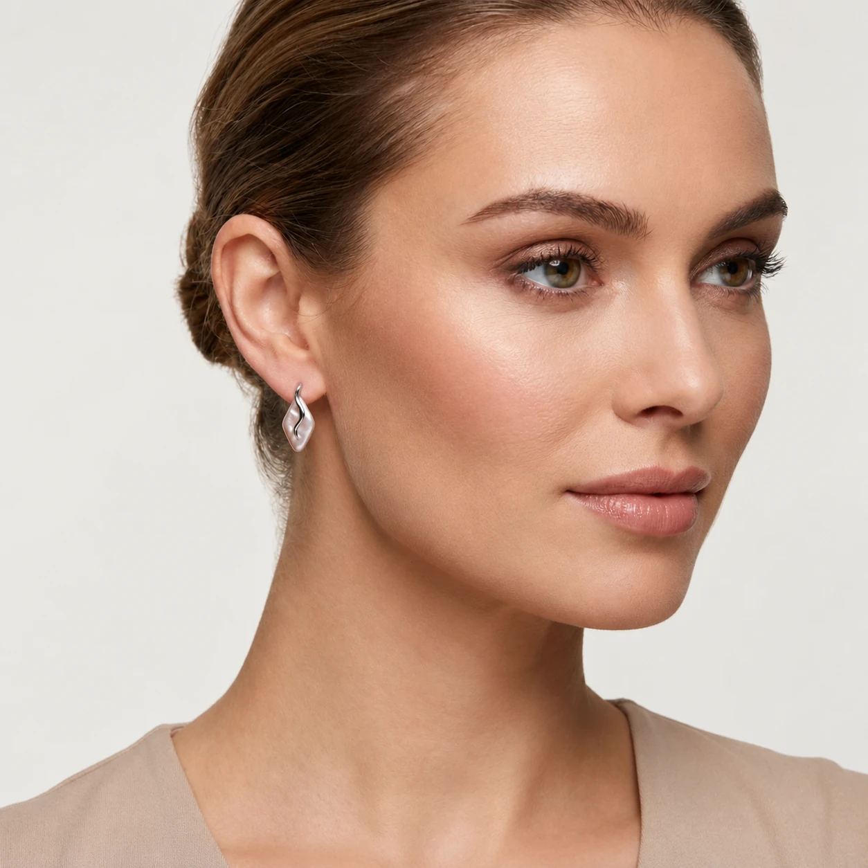 Freshwater Coin Lozenge Earrings |  14 ct White Gold
