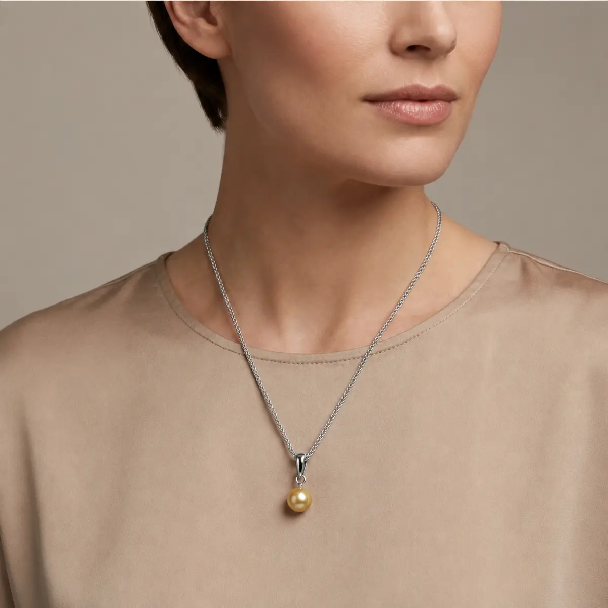 Gold South Sea Pearl Simple Pendant  |  18ct White Gold