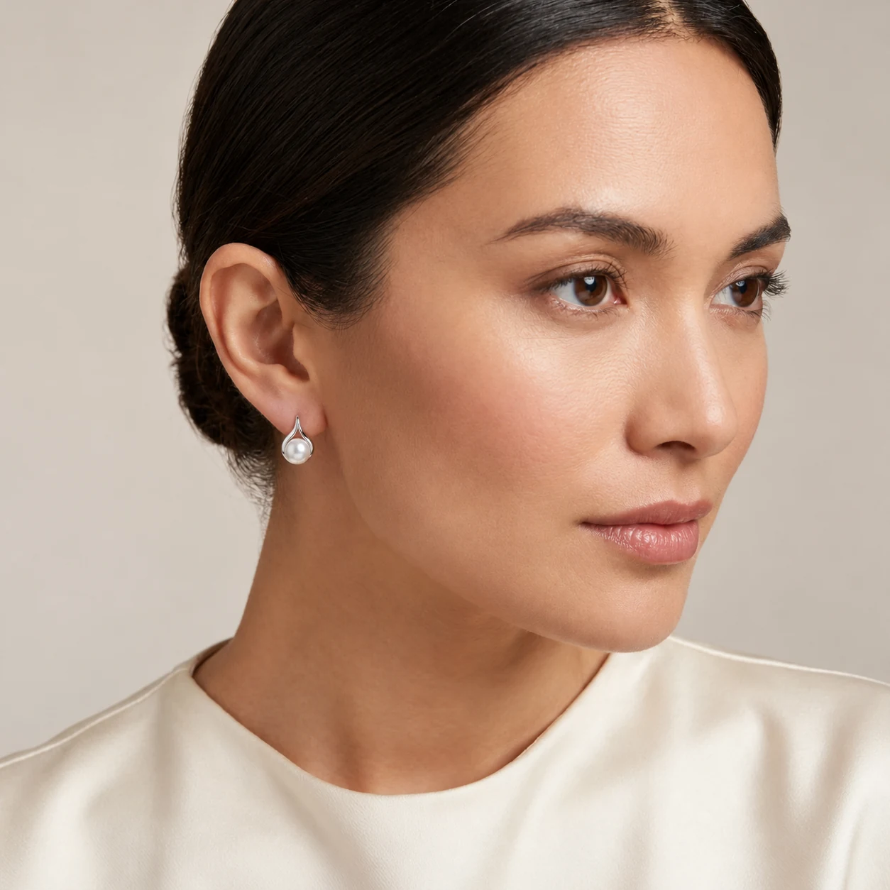 Freshwater Cultured Pearl Pointed Pear-shape Stud Earrings  |  Silver 