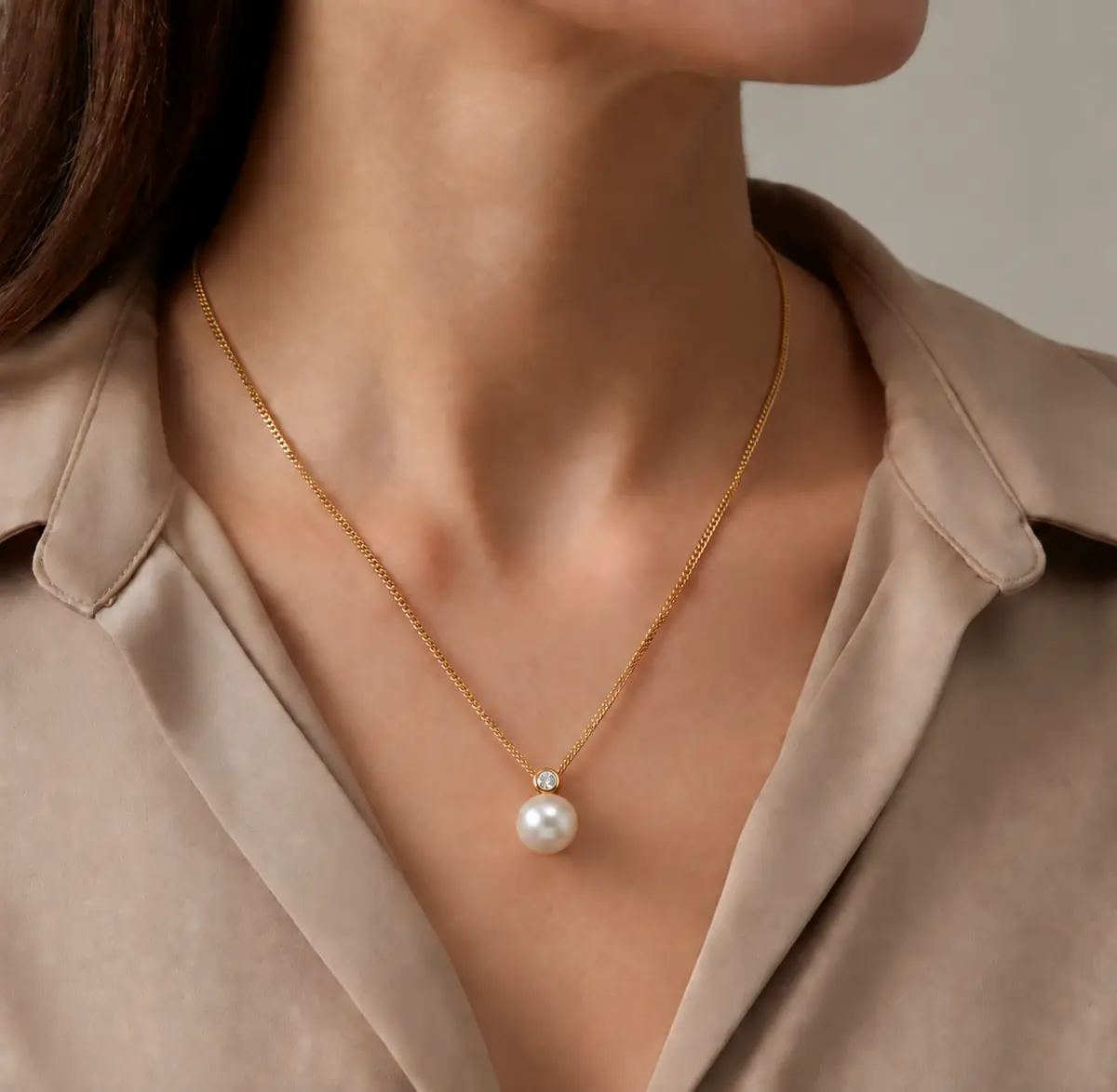 South Sea Pearl & Diamond Simple Pendant | 18ct Yellow Gold
